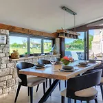 Claudia By Interhome Tatil Evi *