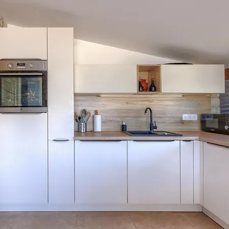 Vikendica Holiday Home Casa Claudia By Interhome