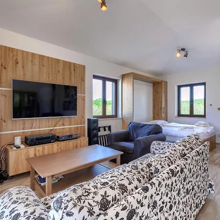 Holiday Home Casa Claudia By Interhome Vikendica *