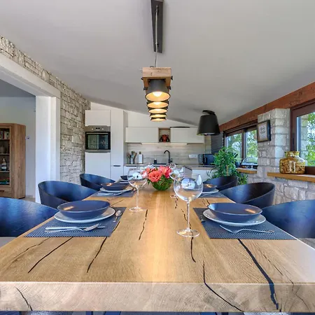 Holiday home Casa Claudia By Interhome *