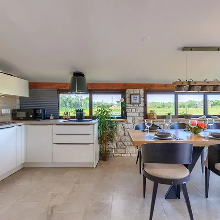 Casa Claudia By Interhome Holiday home