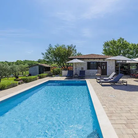 Casa Claudia By Interhome * Buzinija